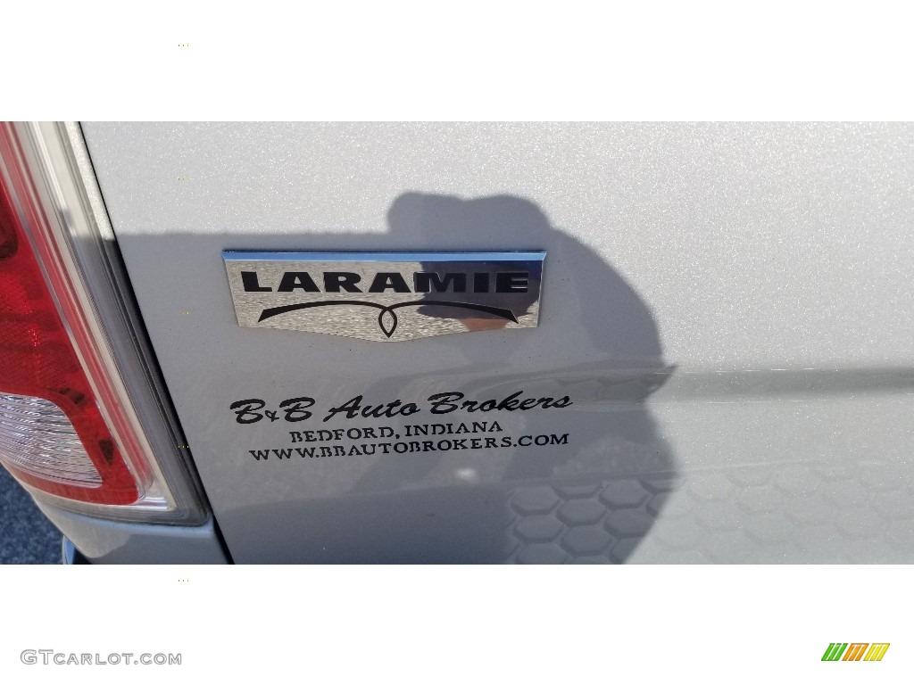 2018 1500 Laramie Crew Cab 4x4 - Bright Silver Metallic / Black photo #13