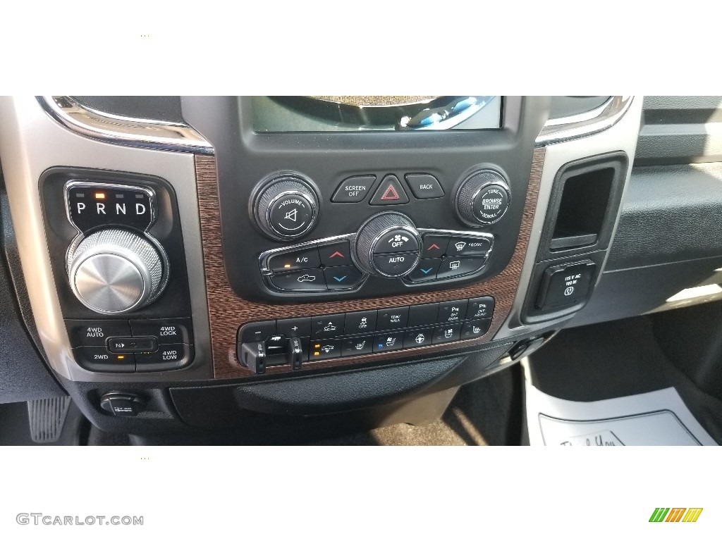 2018 1500 Laramie Crew Cab 4x4 - Bright Silver Metallic / Black photo #22