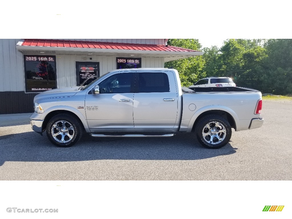 2018 1500 Laramie Crew Cab 4x4 - Bright Silver Metallic / Black photo #38