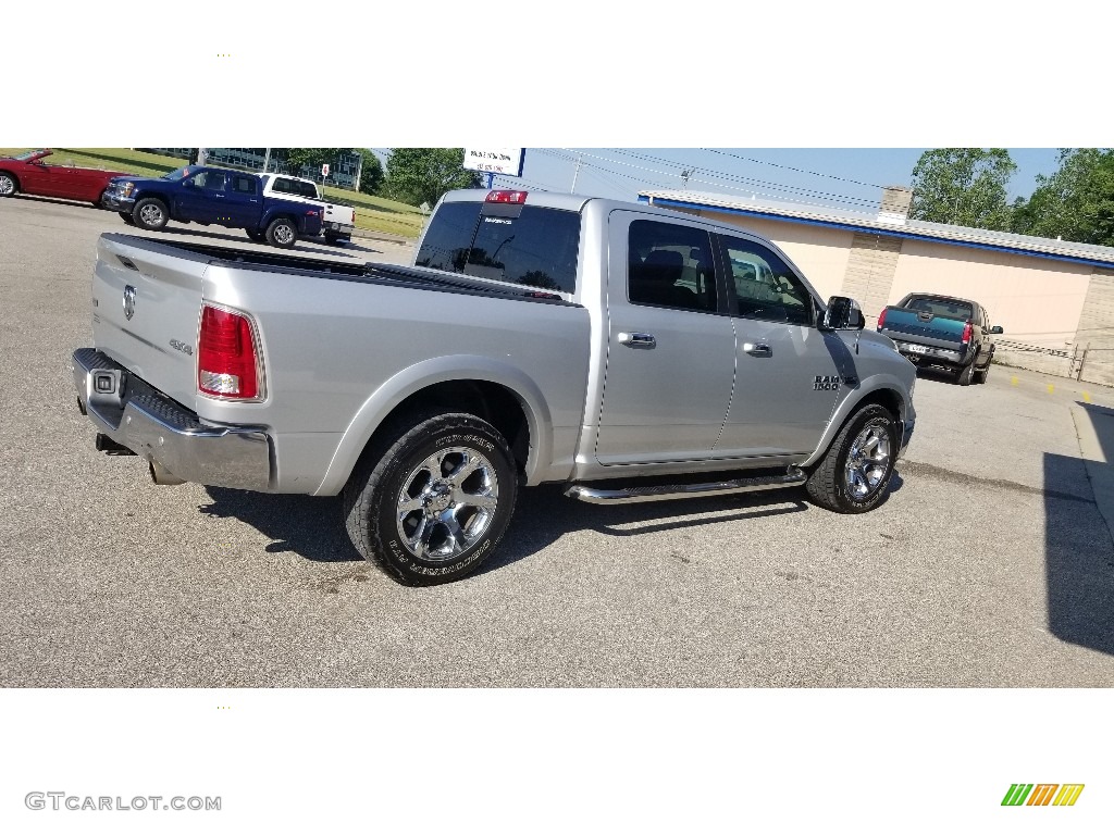 2018 1500 Laramie Crew Cab 4x4 - Bright Silver Metallic / Black photo #39