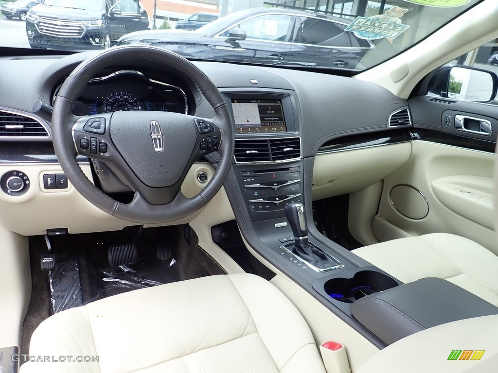 Light Dune Interior 2019 Lincoln MKT Elite AWD Photo #138391512