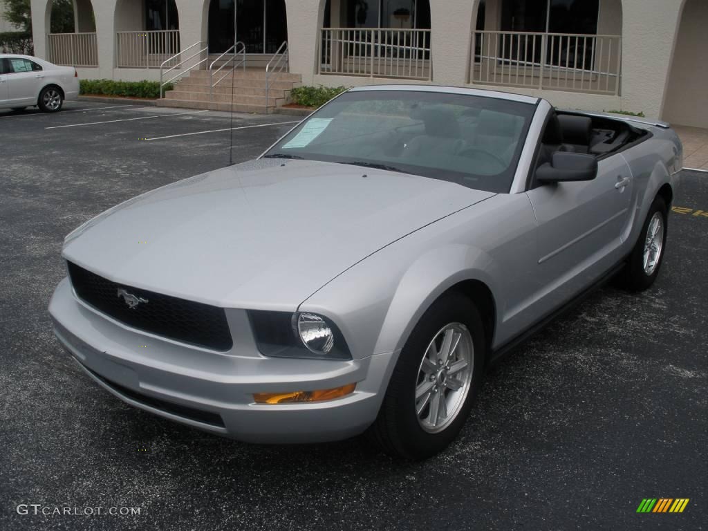 2007 Mustang V6 Premium Convertible - Satin Silver Metallic / Dark Charcoal photo #1
