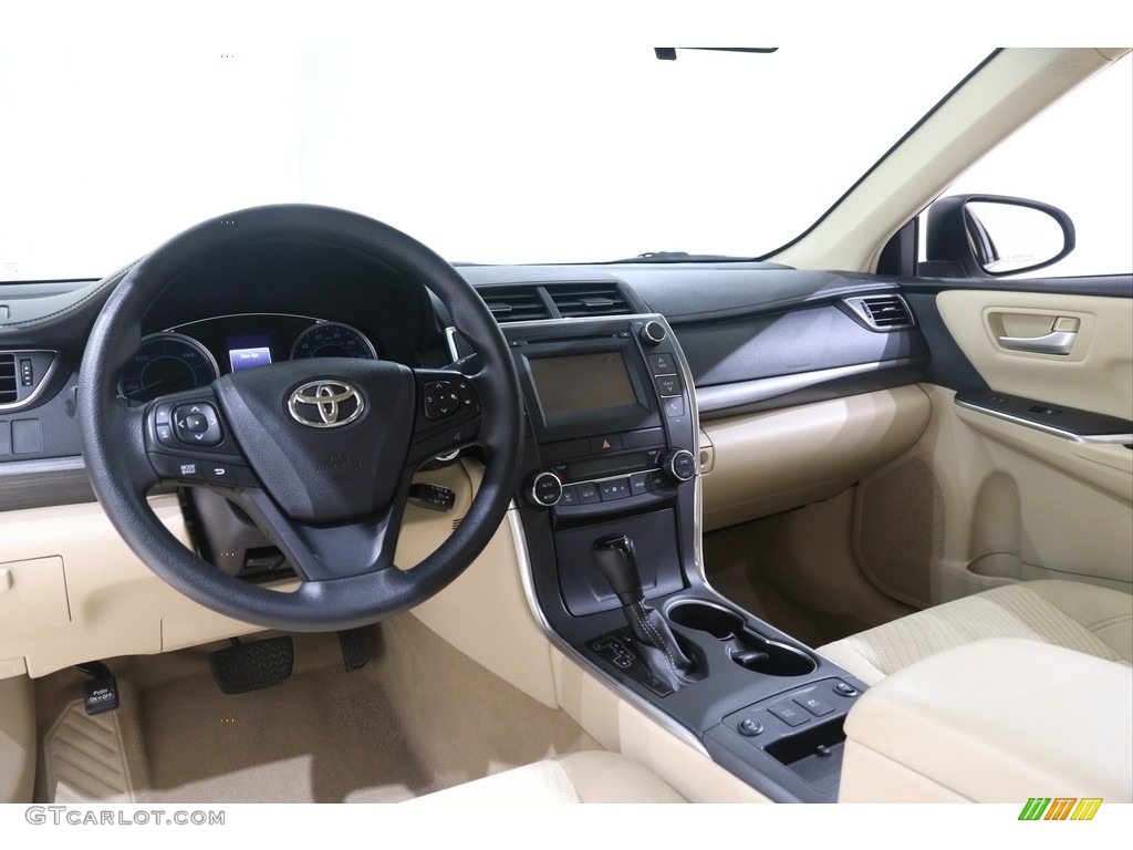 2017 Camry Hybrid LE - Creme Brulee Mica / Almond photo #8