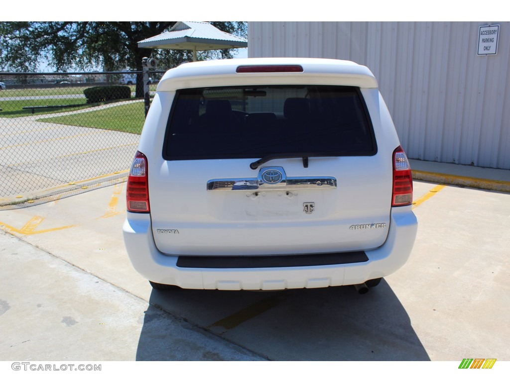 2006 4Runner SR5 - Natural White / Stone Gray photo #9