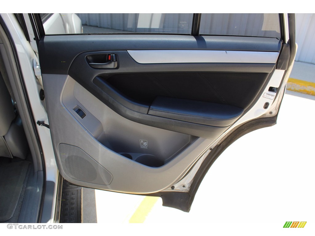 2006 4Runner SR5 - Natural White / Stone Gray photo #27