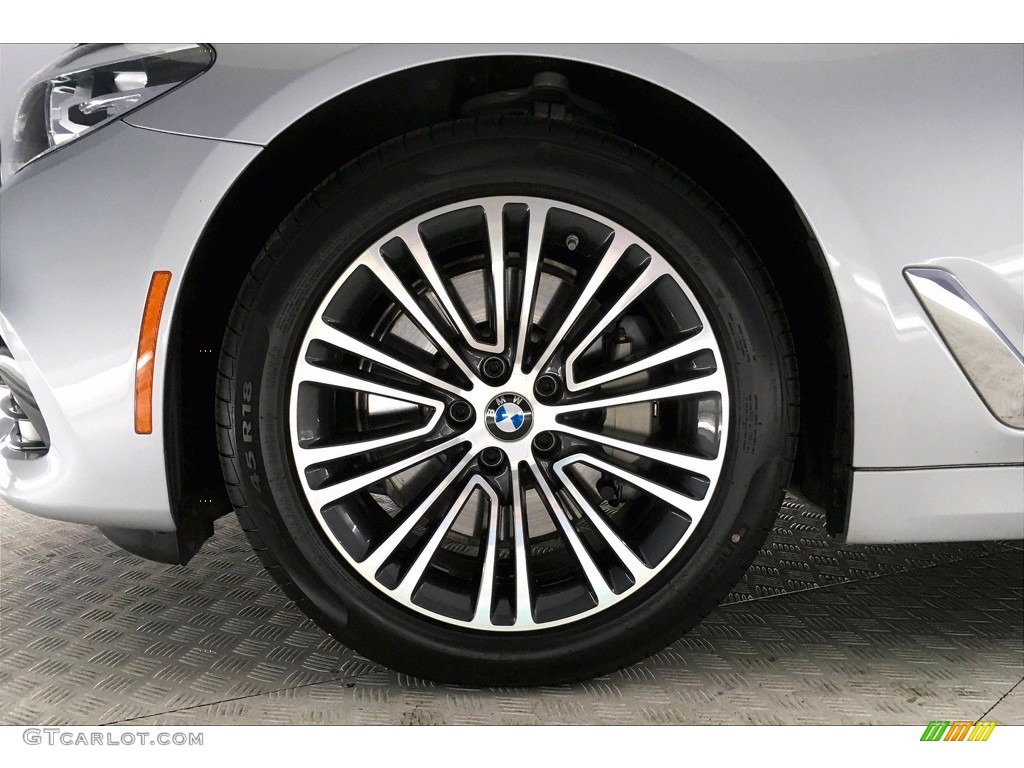 2017 5 Series 530i Sedan - Glacier Silver Metallic / Black photo #8