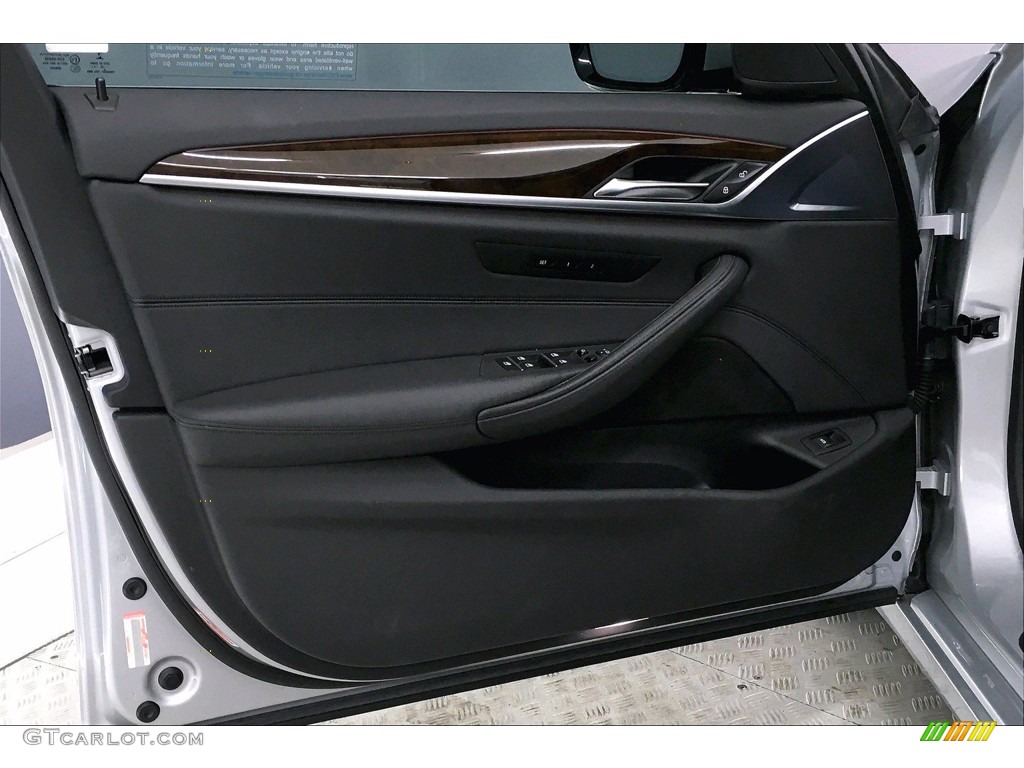 2017 5 Series 530i Sedan - Glacier Silver Metallic / Black photo #23