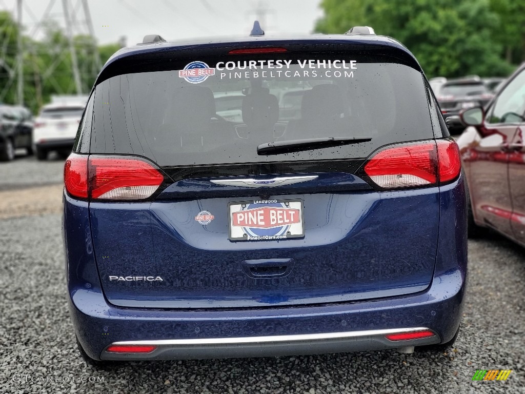 2020 Pacifica Touring L - Jazz Blue Pearl / Alloy/Black photo #2
