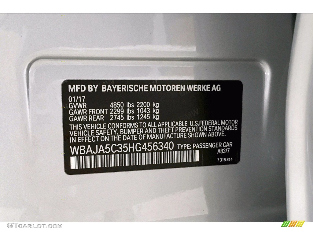 2017 5 Series 530i Sedan - Glacier Silver Metallic / Black photo #36