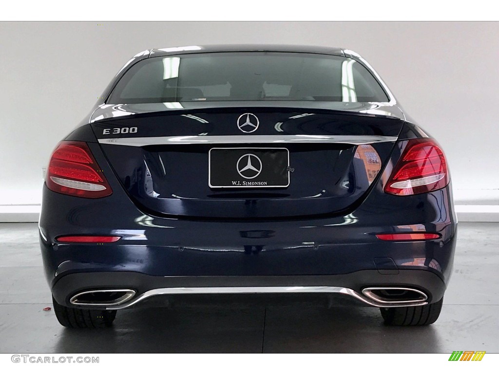 2018 E 300 Sedan - Lunar Blue Metallic / Black photo #3