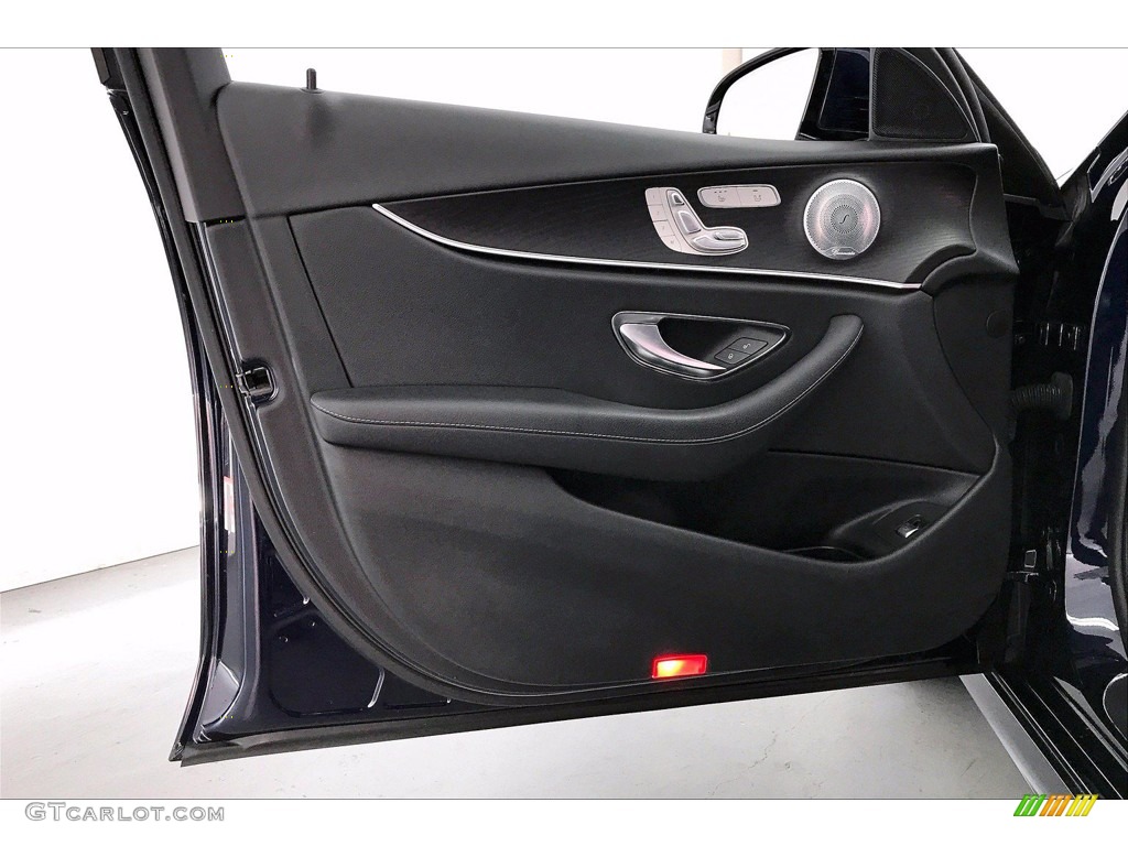 2018 E 300 Sedan - Lunar Blue Metallic / Black photo #25