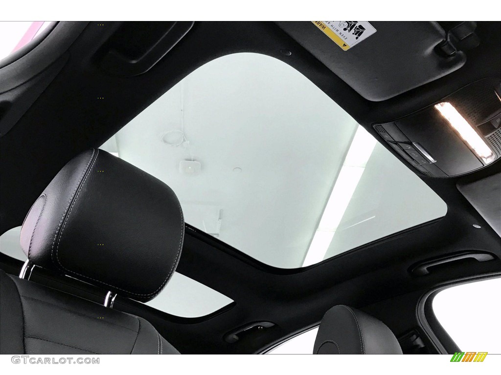 2018 E 300 Sedan - Lunar Blue Metallic / Black photo #29