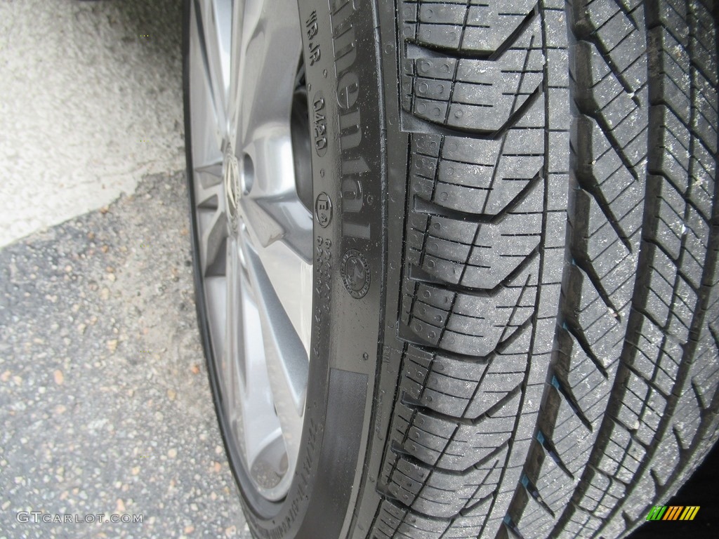 2018 C 300 Sedan - Diamond Silver Metallic / Silk Beige/Black photo #8