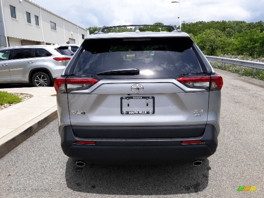 2020 RAV4 XLE Premium AWD - Silver Sky Metallic / Black photo #31