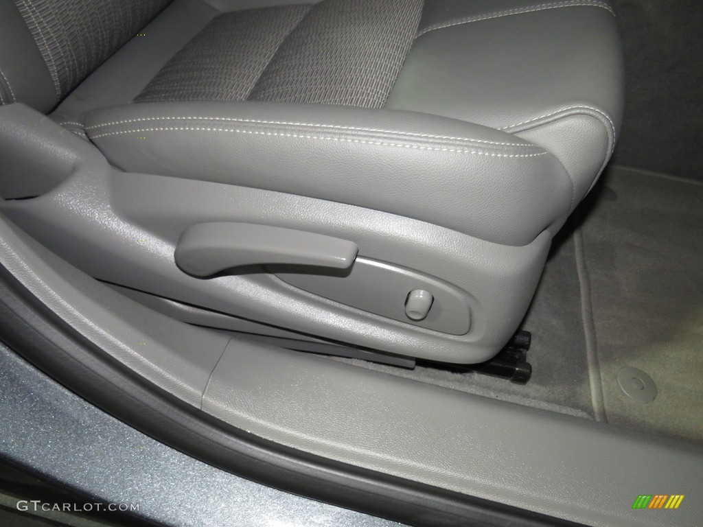 2019 Impala LS - Nightfall Gray Metallic / Jet Black/­Dark Titanium photo #25