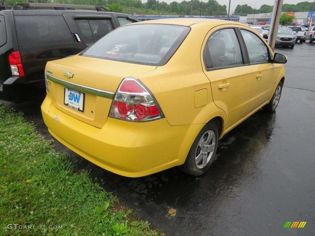 2009 Aveo LT Sedan - Summer Yellow / Charcoal photo #10