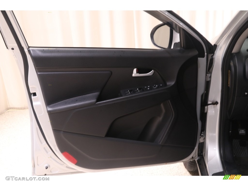 2013 Kia Sportage SX AWD Door Panel Photos