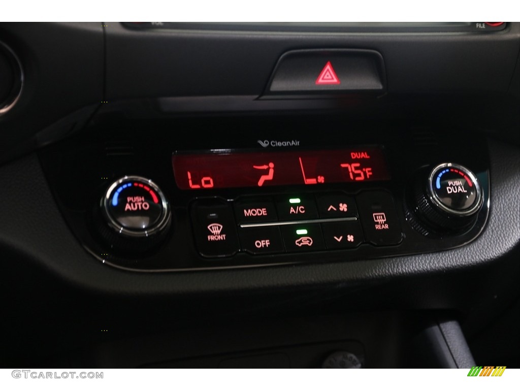 2013 Kia Sportage SX AWD Controls Photos