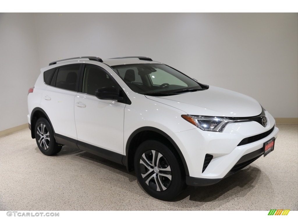 2018 RAV4 LE - Super White / Black photo #1