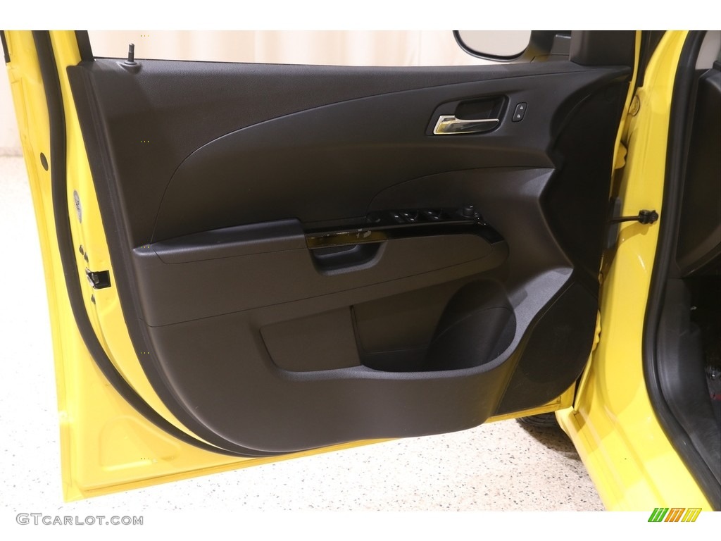 2016 Chevrolet Sonic RS Hatchback RS Jet Black Door Panel Photo #138414192