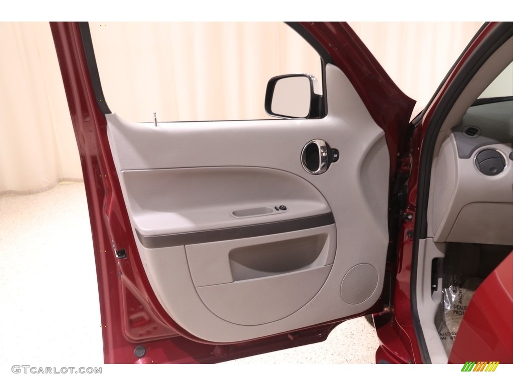 2007 HHR LT - Sport Red Metallic / Gray photo #4