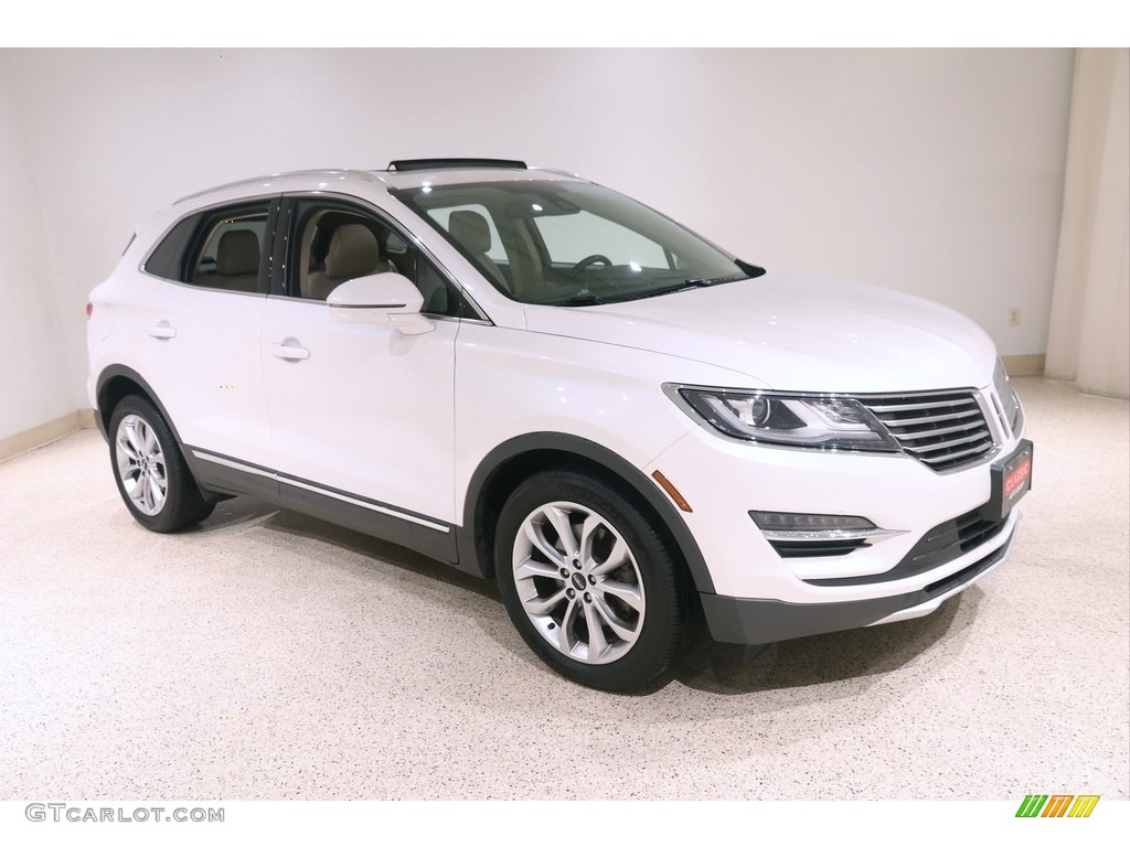 White Platinum Lincoln MKC