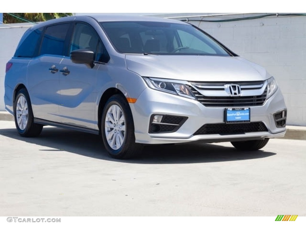 Lunar Silver Metallic Honda Odyssey