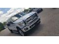 Oxford White - F350 Super Duty Lariat Crew Cab 4x4 Photo No. 8