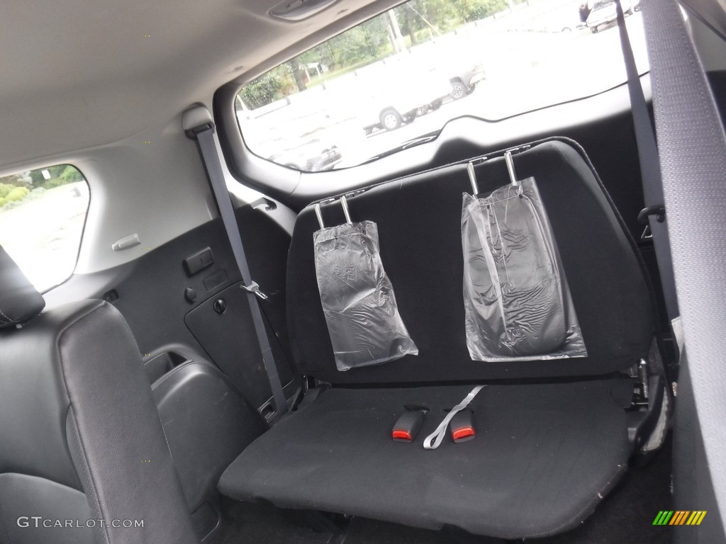 2012 Outlander GT S AWD - Cool Silver Metallic / Black photo #27