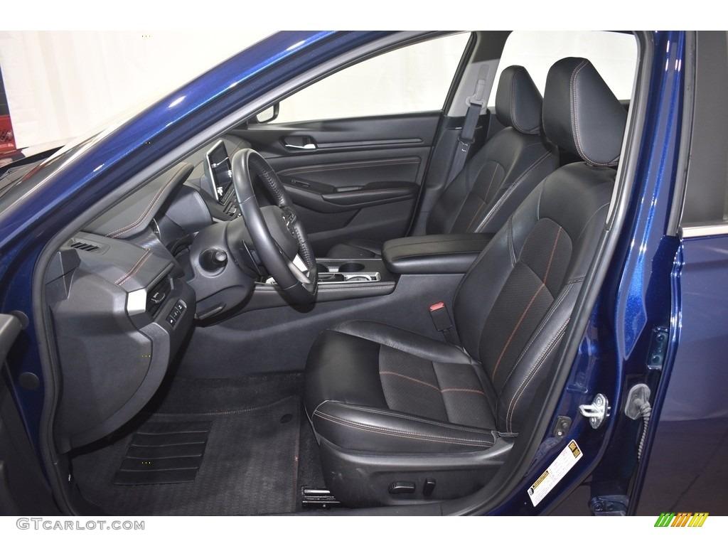 2019 Altima SR - Deep Blue Pearl / Charcoal photo #7