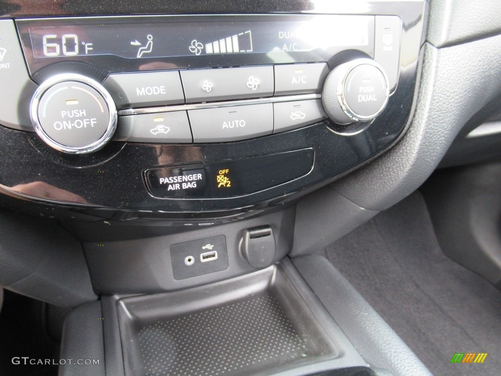 2019 Rogue SV AWD - Caspian Blue / Charcoal photo #17