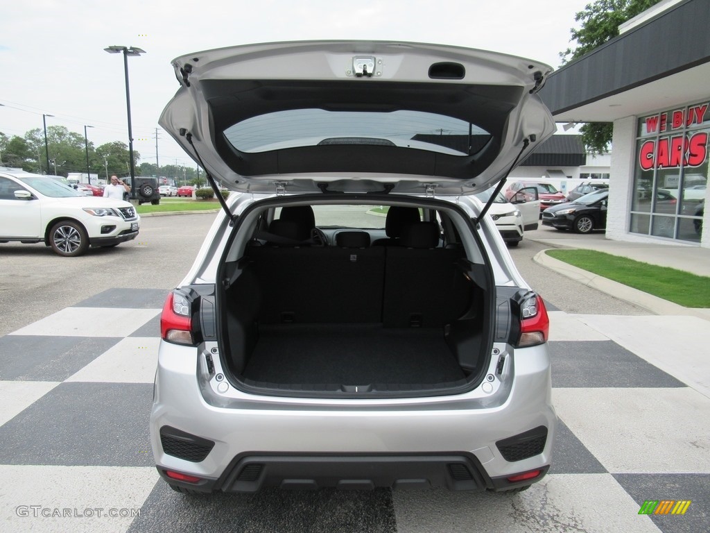 2020 Mitsubishi Outlander Sport ES Trunk Photos