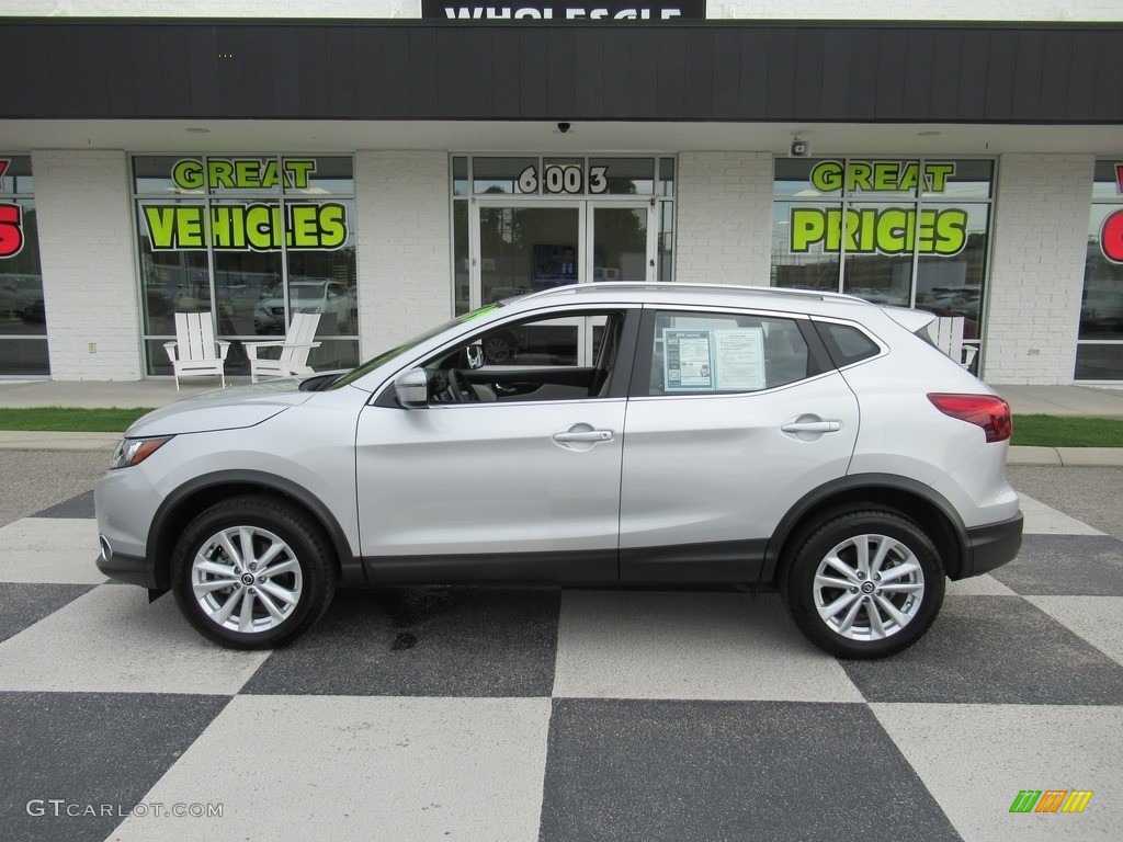 2019 Rogue Sport SV - Brilliant Silver Metallic / Light Gray photo #1