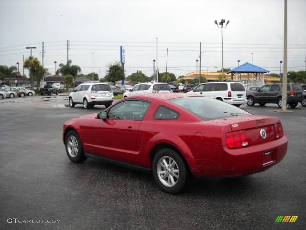 2008 Mustang V6 Deluxe Coupe - Dark Candy Apple Red / Dark Charcoal photo #10