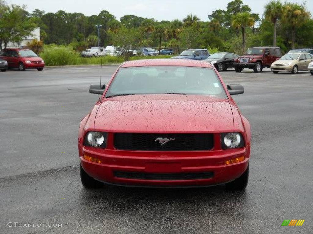2008 Mustang V6 Deluxe Coupe - Dark Candy Apple Red / Dark Charcoal photo #12