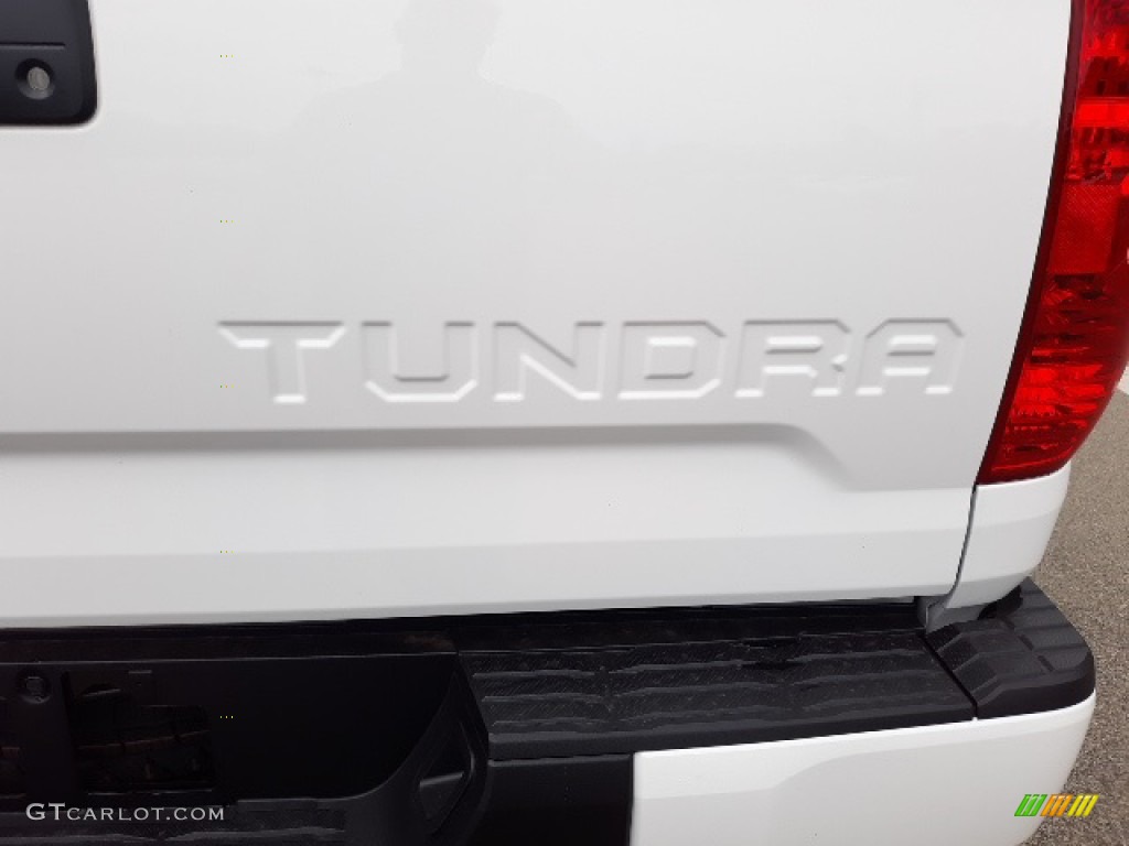 2020 Tundra SR5 Double Cab 4x4 - Super White / Black photo #28