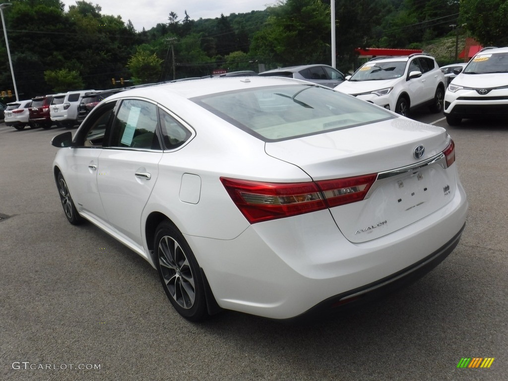 2017 Avalon Hybrid XLE Premium - Blizzard Pearl White / Almond photo #16