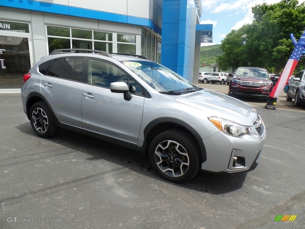 2017 Crosstrek 2.0i Premium - Ice Silver Metallic / Black photo #5