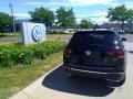 Deep Black Pearl - Tiguan SEL 4MOTION Photo No. 3