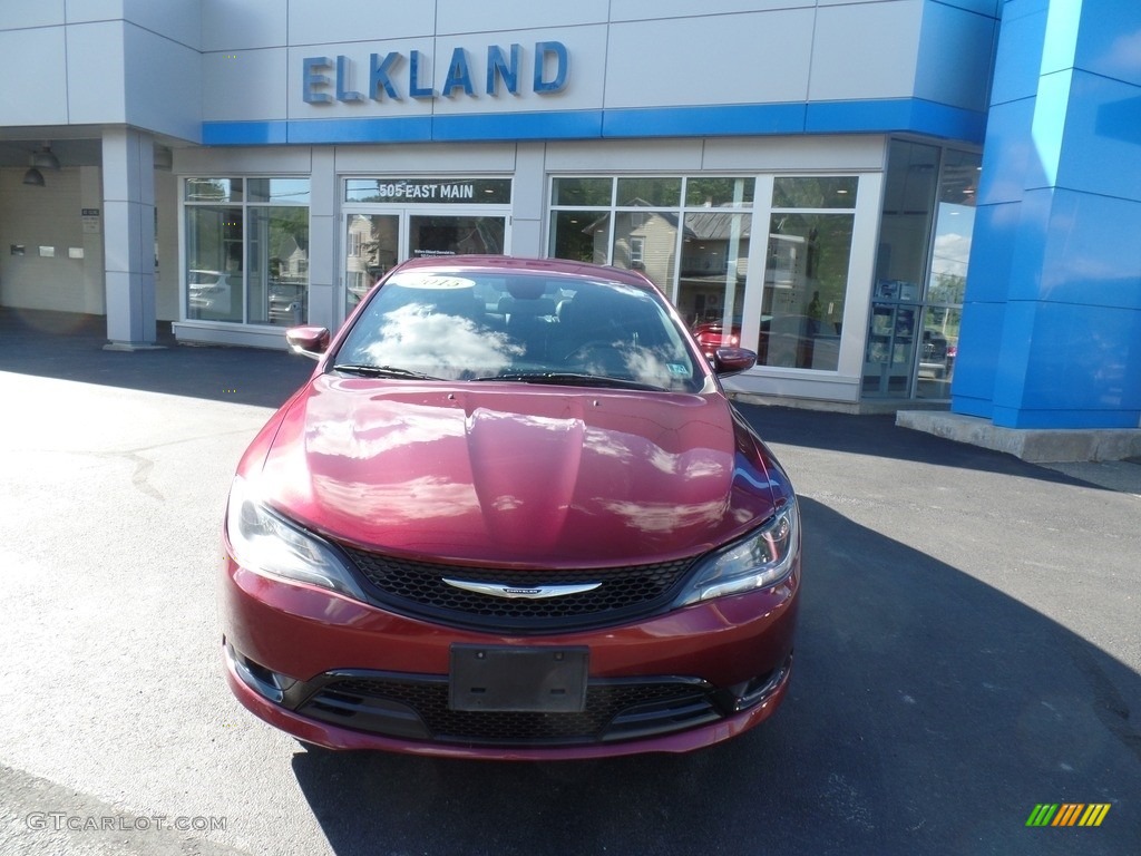 2015 200 S - Velvet Red Pearl / Black photo #3