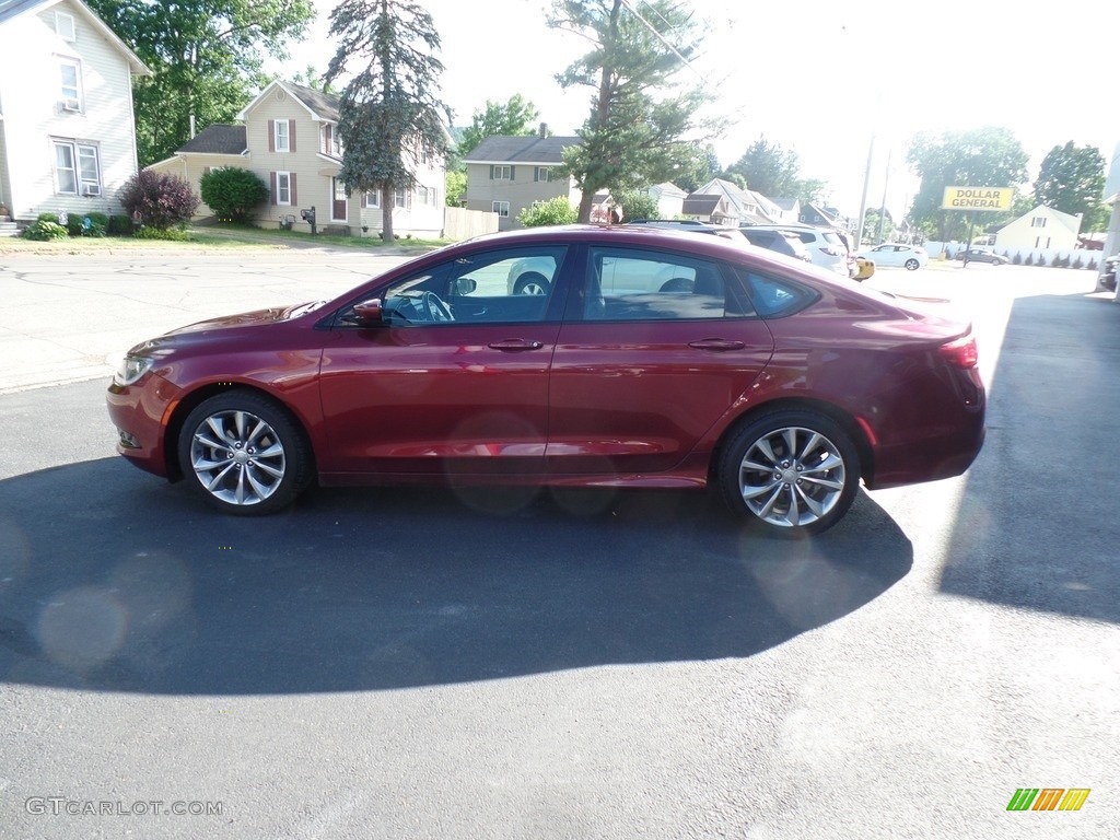 2015 200 S - Velvet Red Pearl / Black photo #9