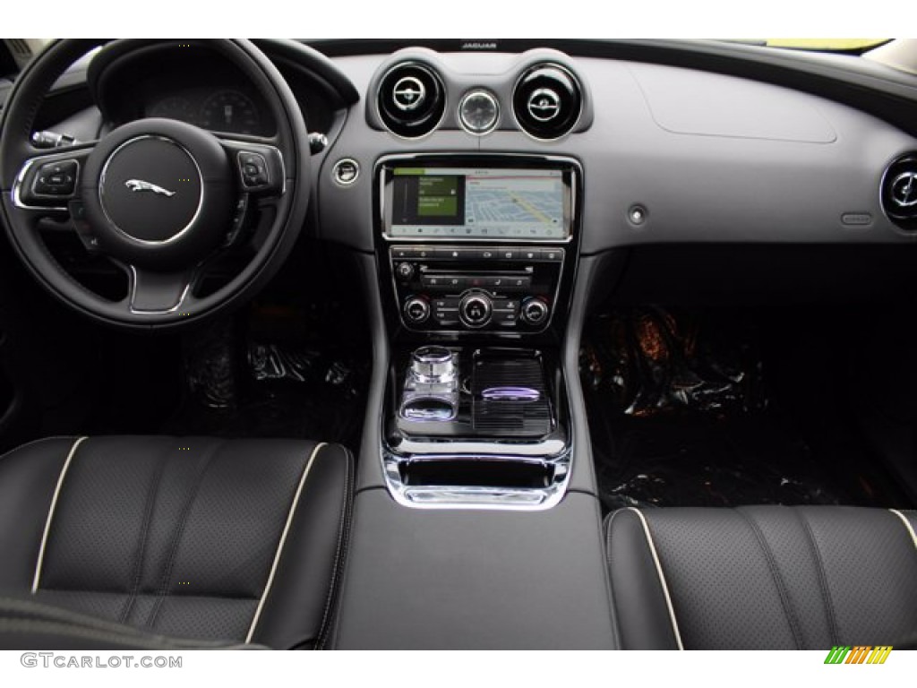 2019 Jaguar XJ R-Sport AWD Dashboard Photos