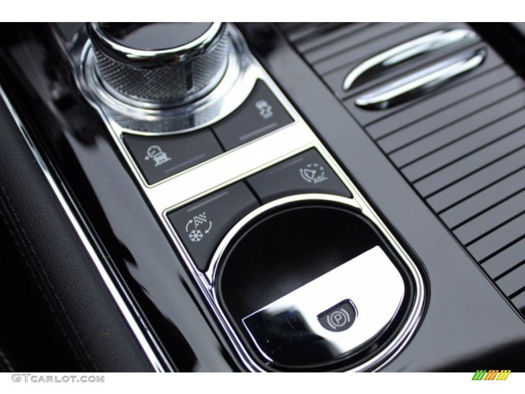 2019 Jaguar XJ R-Sport AWD Controls Photo #138436266