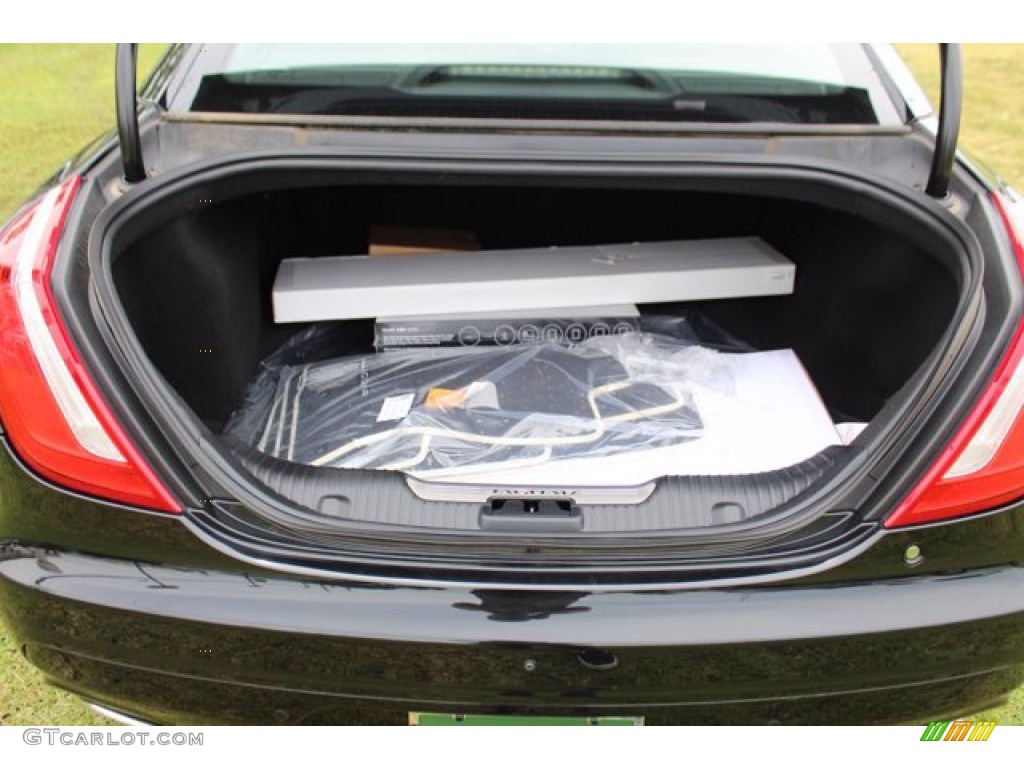 2019 Jaguar XJ R-Sport AWD Trunk Photos