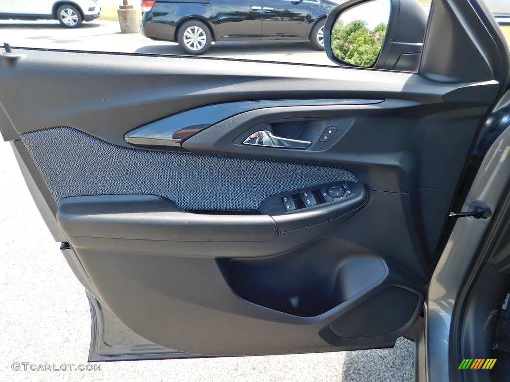2021 Chevrolet Trailblazer LS AWD Jet Black/Medium Ash Gray Door Panel Photo #138436995