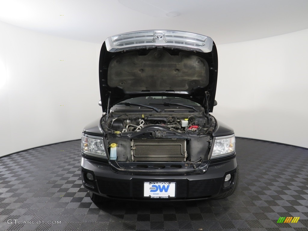 2011 Dakota Laramie Crew Cab 4x4 - Brilliant Black Crystal Pearl / Dark Slate Gray/Medium Slate Gray photo #5