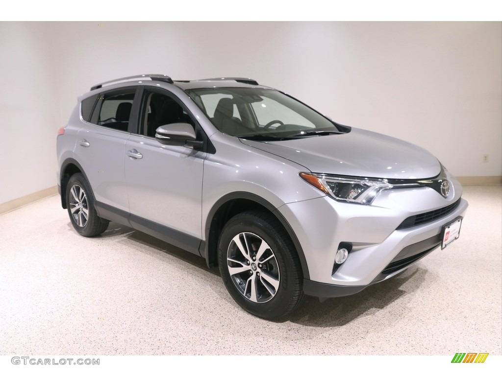 2017 RAV4 XLE - Silver Sky Metallic / Black photo #1