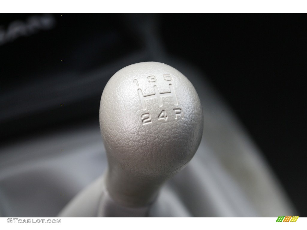 2016 Nissan Frontier S King Cab Transmission Photos