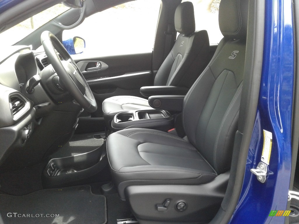 Black Interior 2020 Chrysler Pacifica Touring L Photo #138451892