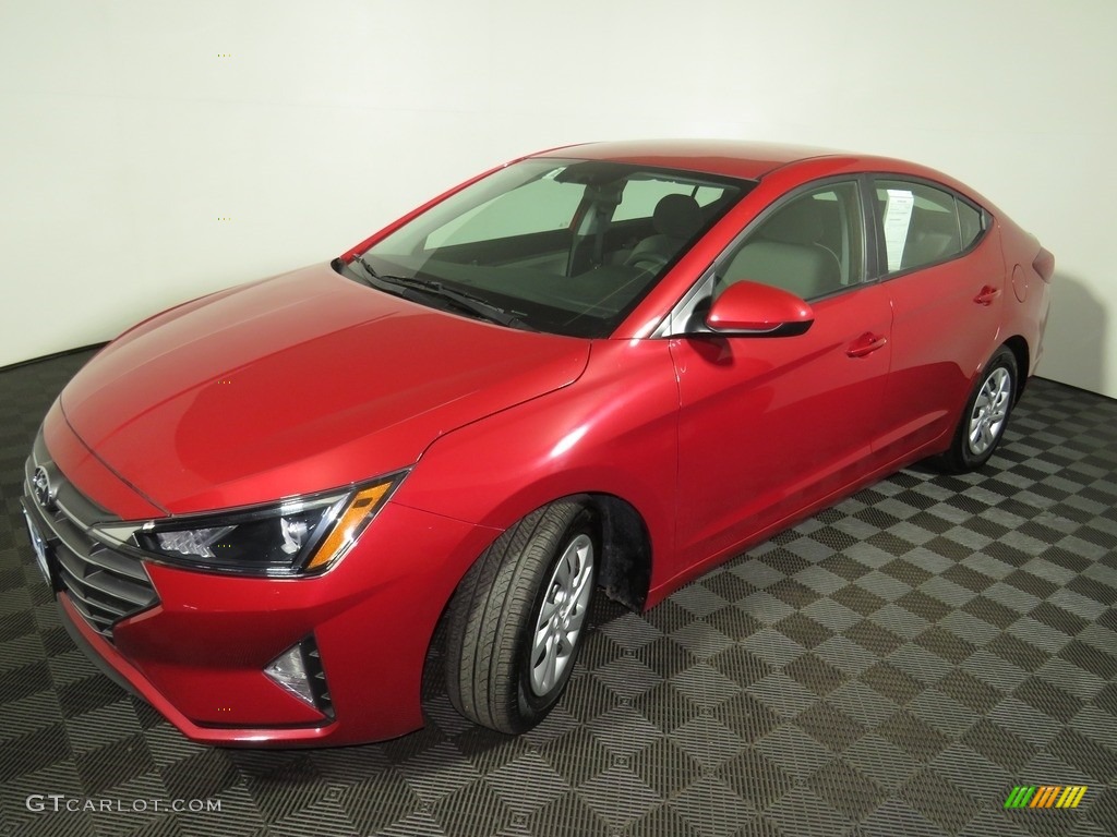 2019 Elantra SE - Scarlet Red / Gray photo #7